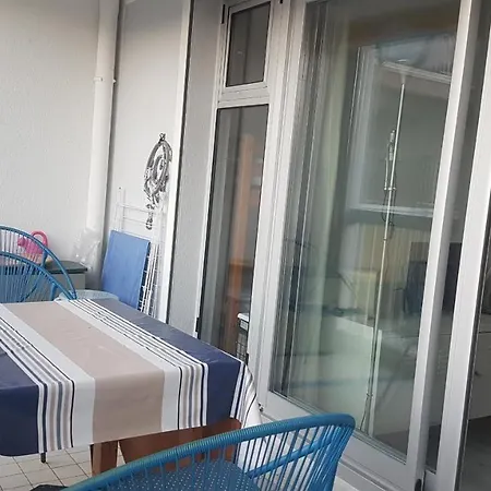 Terr Ponant 1 Apartment *